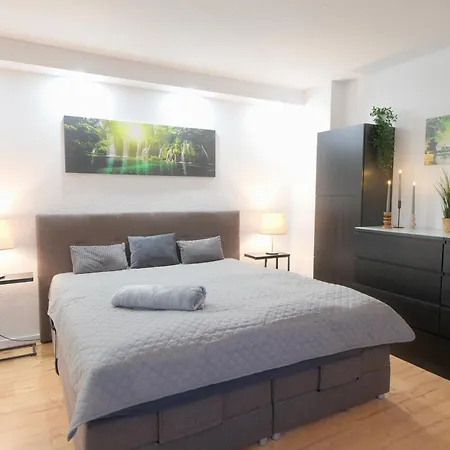 Modernes Apartment Fuer Geschaeftsreisende Und Paare - Wlan - Parkplatz - Nespresso - Zentral Appartamento *