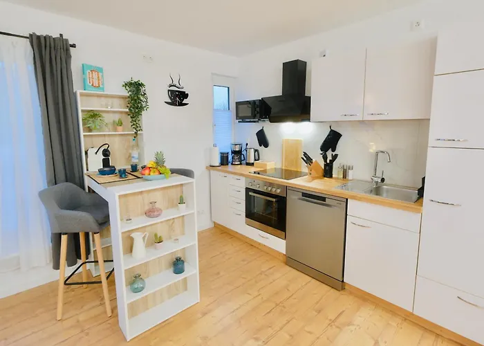 아파트 Modernes Fuer Geschaeftsreisende Und Paare - Wlan - Parkplatz - Nespresso - Zentral 첼레